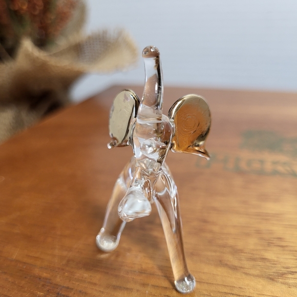 Vintage Miniature Art Glass Trunk Up Elephant Figurine - Picture 12 of 14